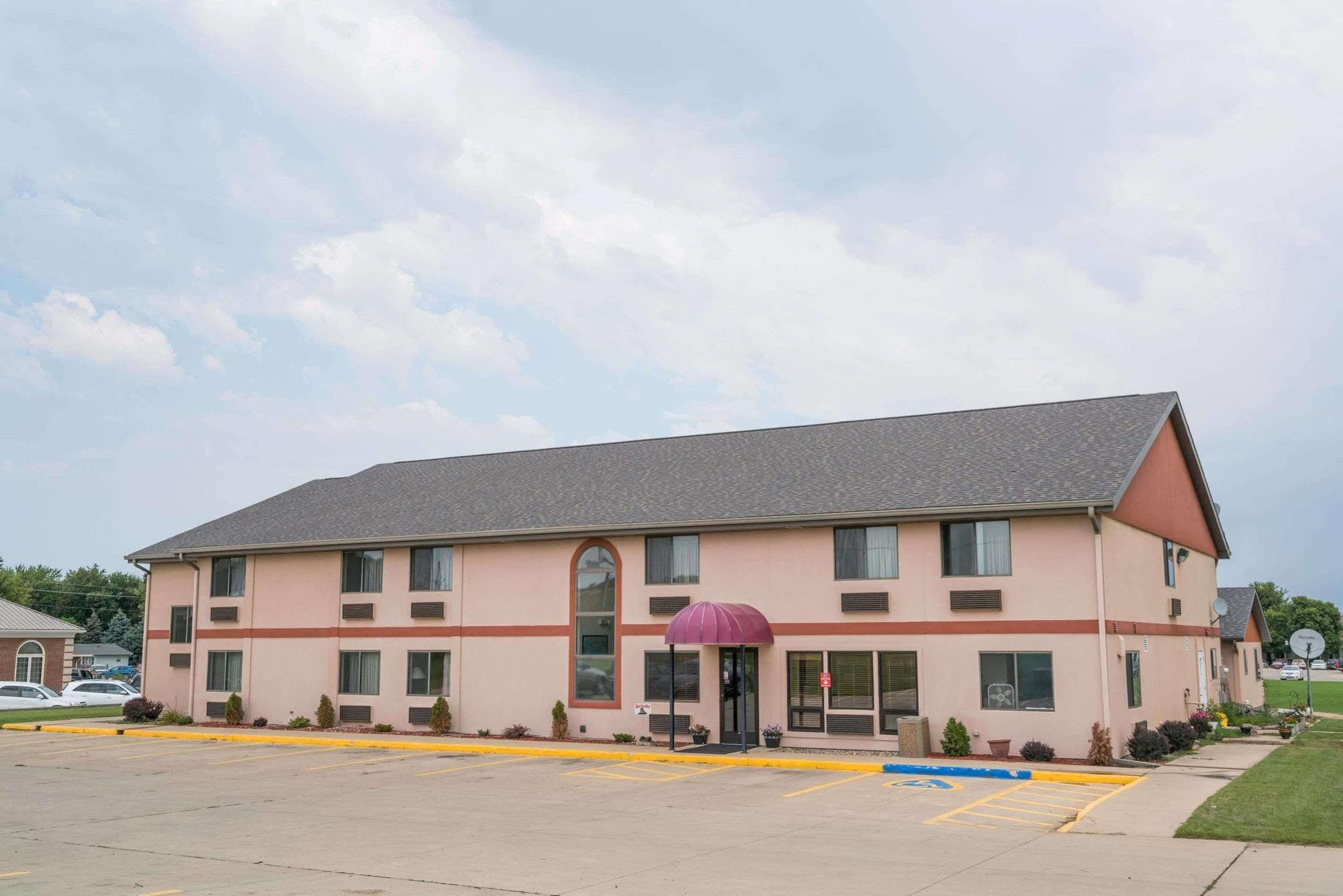 Heartland Hotel & Suites Rock Valley Екстер'єр фото